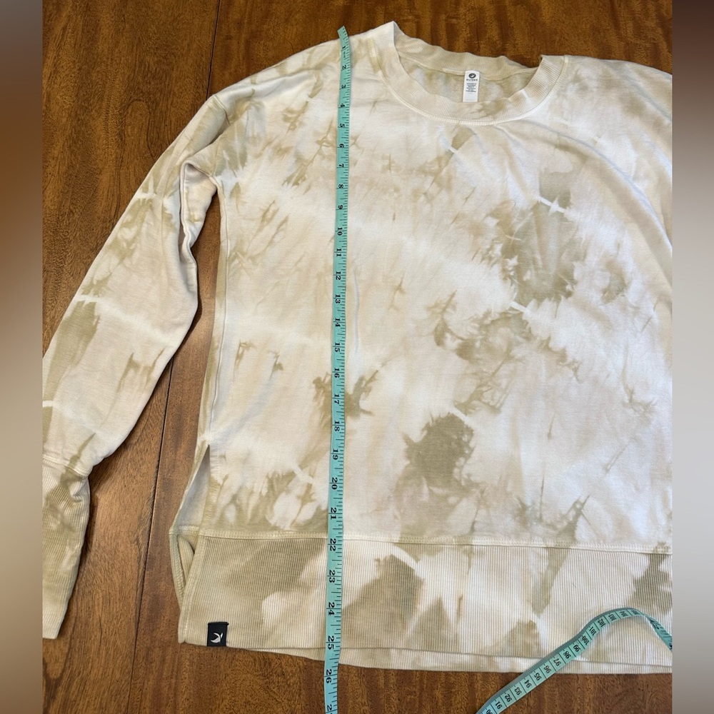 Glyder women’s Lounge Long Sleeve Tie-Dye Sweatshirt - Picture 7 of 15